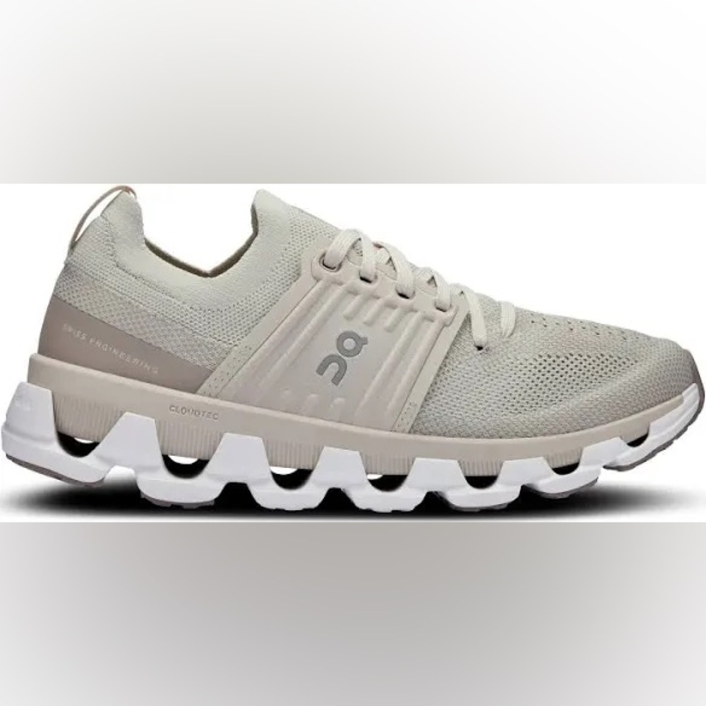 On CloudSwift 3 Pearl Fog